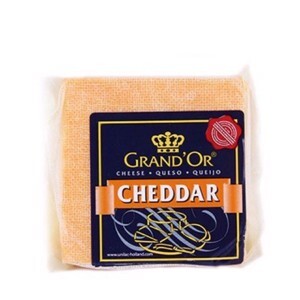 Phô mai Cheddar trắng khối 2.5 kg hiệu Grand Or