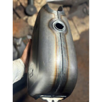 Phôi bình xăng xe 67 chuẩn fom zin. Chưa Sơn + không phụ kiện, hàng gia công. Dành cho các dòng xe 67 - 68 - CD - CL