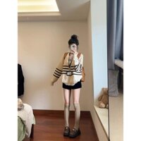 Phong Cách Đại Học Cổ Điển Kiểu Mỹ Đầu Thu Lười Biếng Người Nhỏ Mặc Áo Dệt Kim Phối Áo Len Kẻ Sọc Cho Nữ