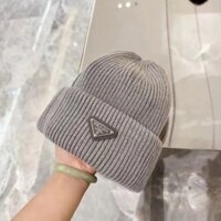 Phong Cách Mới Bán Mới Thu Đông Xuất Khẩu Ngoại Thương Kim Loại Tam Giác Mũ Len Đa Năng Ấm Áp Mũ Lạnh Nam Và Wo