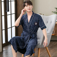 Phong Cách Mới Váy Ngủ Nam Mùa Hè Cotton Nguyên Chất Áo choàng Tắm Tay Ngắn Mỏng Phong Cách Size Lớn Vừa Dài Áo choàng Tắm Thanh Niên Bộ Đồ Ngủ Mùa Hè Nam 3.25