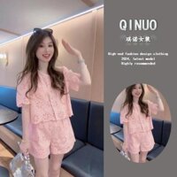 Phong cách Xiaoxiangfeng, không đụng hàng, thời trang đường phố bùng nổ, áo rỗng màu hồng, quần đùi, quần hai mảnh, quần mùa hè 2024 nữ