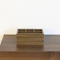 Phòng làm việc văn phòng kiểu mới có giá trị cao, hộp đựng bút bằng gỗ Bốn ngăn, Bàn cà phê, hộp đựng điều khiển từ xa hình vuông đơn giản để bàn CGDU NVYN