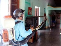 Phun Thuốc Diệt Muỗi Sốt Xuất Huyết Có Độc Không? Giải Đáp Chi Tiết