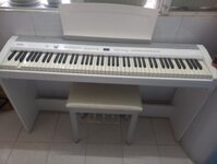 Piano Điện Trắng