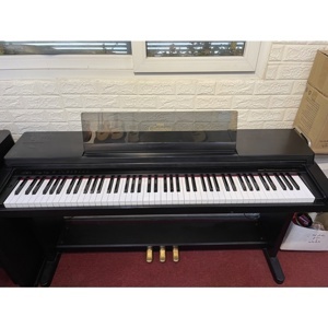 Đàn Piano Điện Yamaha Clavinova CLP-560