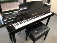 Piano Yamaha DGP5