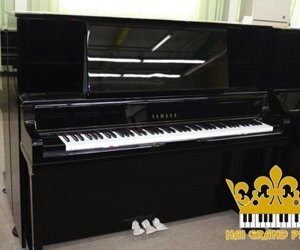 Piano Yamaha UX30A