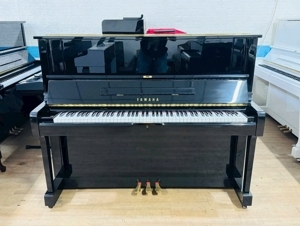 Piano Yamaha YUS