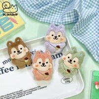 Pin cài áo bông Sóc đeo túi hạt dẻ