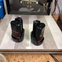 Pin đóng Bosch 10.8V 12V  Li-ion nhận sạc zin.