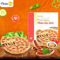 Pizza Xúc Xích Phomai Đôi Đũa Vàng Thơm Ngon Đậm Đà Hộp 350gr