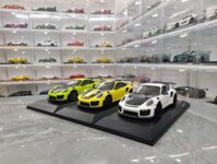 Porsche 911 GT2 RS 1:18 Minichamps