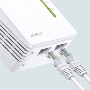 Powerline WiFi Extender TL-WPA4220 (300Mbps)