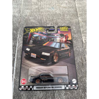 Preminum Hotwheels Nissan Skyline RS (KDR30)