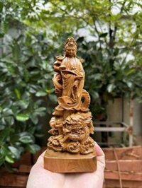 Quan âm ngự Long gỗ bách xanh