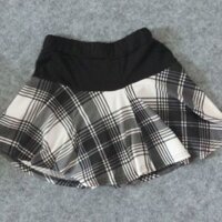 Quần áo bánh bèo