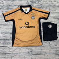 Quần Áo Bóng Đá CLB MU Retro thoáng mát, nhanh khô, thấm hút tốt