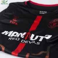 Quần Áo Bóng Đá MU Red Devil