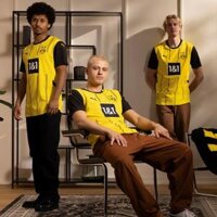 Quần áo Dortmund màu vàng sân nhà 2025