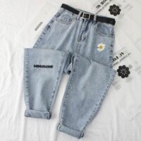 Quần baggy jean nữ thêu hoa cúc chữ MINUSONE F08