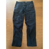 Quần dài nam hiệu Gap chính hãng 100%, túi hộp rất đẹp, size M 31x32. Like new 95%. Hoàn tiền x5 nếu không đúng mô tả