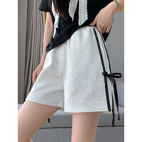 quần đùi nữ quần đi biển Quần short thể thao màu trắng quần lửng thiết kế cạp cao mẫu mới 2025 cho nữ mùa hè quần năm phân ống rộng dáng nhỏ mẫu mỏng