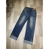 quần Jean dáng xuông đính 2 nút lật lai cá tính