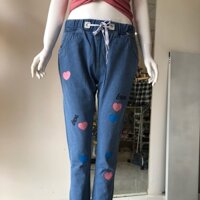 Quần jean lưng thun.