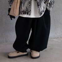 QUẦN JEAN THÔ MÀU ĐEN LÓT BÔNG DÁNG THỤNG TO CỰC ĐẸP CHO BÉ.