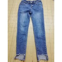 Quần Jeans Dài Màu Xanh Cơ Bản