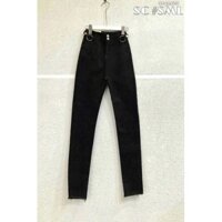 Quần jeans đen khoen