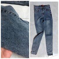 Quần jeans lưng cao ôm