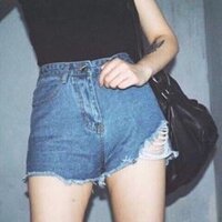 quần jeans short tua đùi