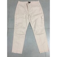 Quần kaki túi hộp nữ.