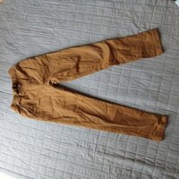 Quần kaki Uniqlo cỡ 10-11