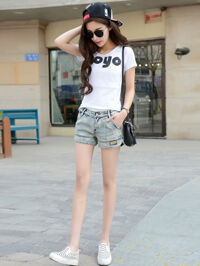 Quần short jean xẻ gấu thời trang TQ1173 (Xanh nhạt)