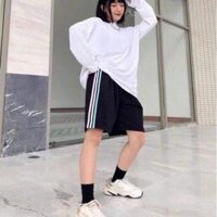 Quần Short Nữ 3 Sọc Phối Sườn Thun Da Cá Unsiex Nam Nữ Ulzzang Ống Rộng Thể Thao - ĐEN - L