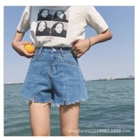 Quần shorts nữ