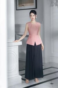 Quần suông ống rộng xếp ly