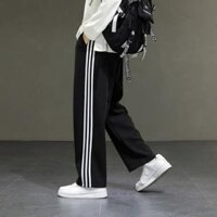 Quần thể thao ống rộng unisex phối 3 sọc trắng là điểm nhấn, Quần thể thao chất Umi thể thao by care