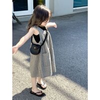 Quần yếm caro sọc ống rộng đáng yêu