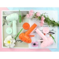 Quạt cầm tay ,  Quạt mini cầm tay hình cà rốt với hình thù dễ thương, cánh quạt mềm an toàn khi sử dụng 7050