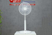 Quạt cây Hitachi HEF-AL300E 2023 | 8 cánh | Điều khiển từ xa