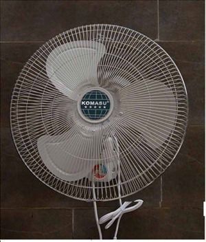 Quạt treo tường Komasu KM 45