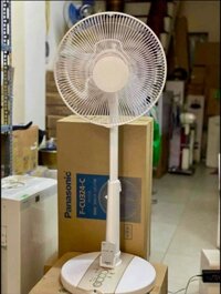 Quạt điện Panasonic F-CU324, động cơ điện DC, 7 cánh