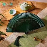 Quạt gấp cổ điển Trung Quốc Quạt gấp cổ điển Quạt cầm tay Quạt cổ điển Quạt cổ trang Quạt gấp lụa màu xanh lá cây đậm của phụ nữ Quạt gấp cổ điển mùa hè Quạt gấp nhỏ cổ điển Quà tặng Quạt catwalk khiêu vũ Trung Quốc