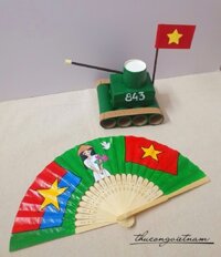 Quạt giấy dầu đã trang trí - Cô gái Việt Nam