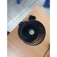 Quạt gió tản nhiệt dàn lạnh trong xe toyota yaris sản phẩm của denso hỗ trợ lắp ráp tại hà nội