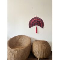 Quạt mành tre treo tường trang trí,100% thủ công. quạt decor màu thổ cẩm đỏ chỉ xanh chỉ đỏ size 60cm-150cm 11-8-24 26-9